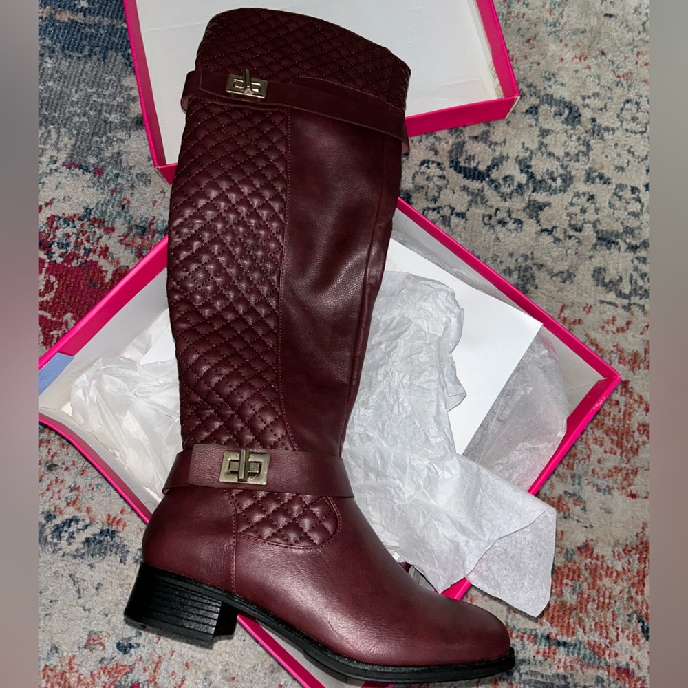 Zipper boots